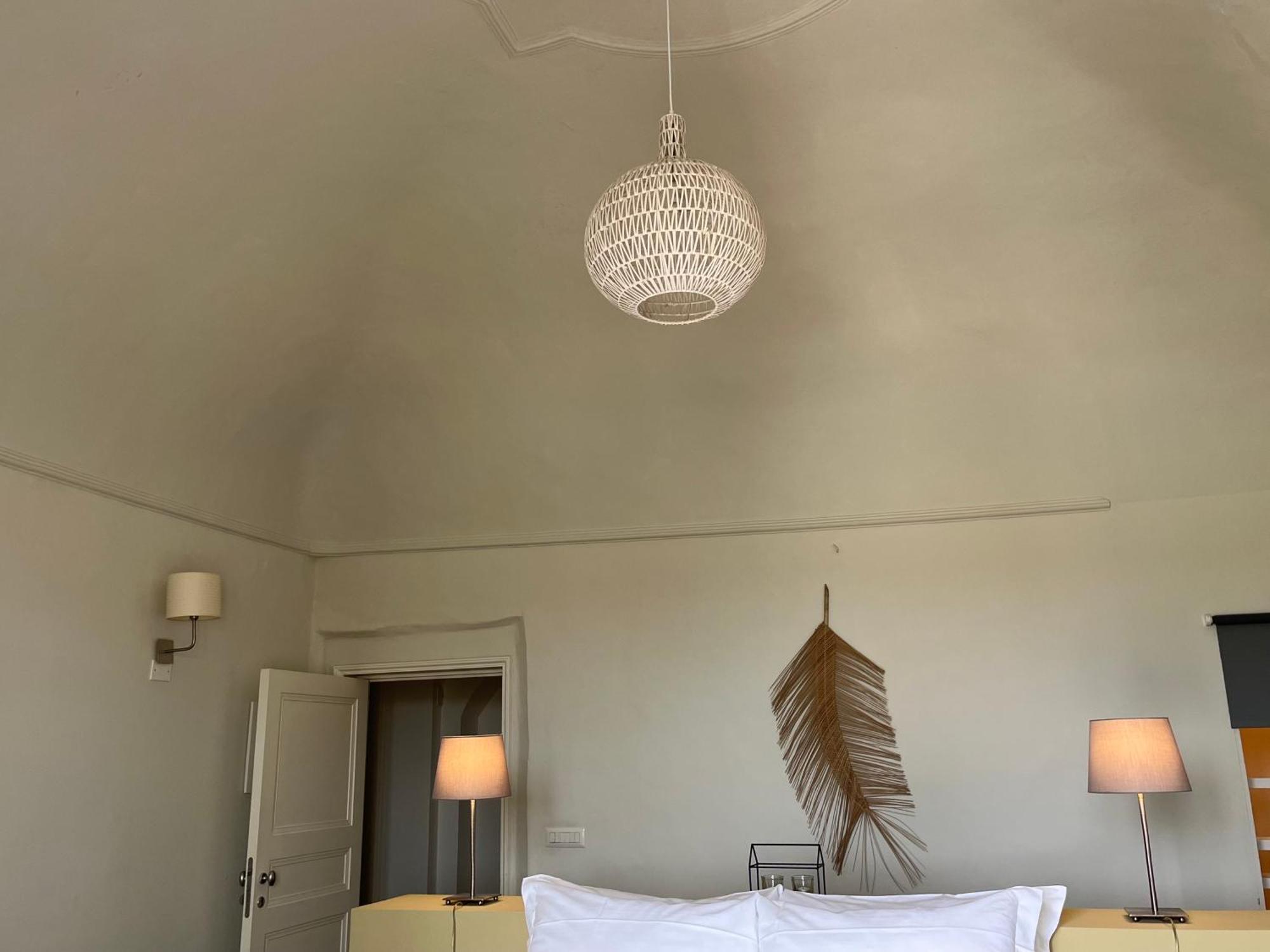 Dimora Di Dante Bed & Breakfast Chiaramonte Gulfi Ngoại thất bức ảnh