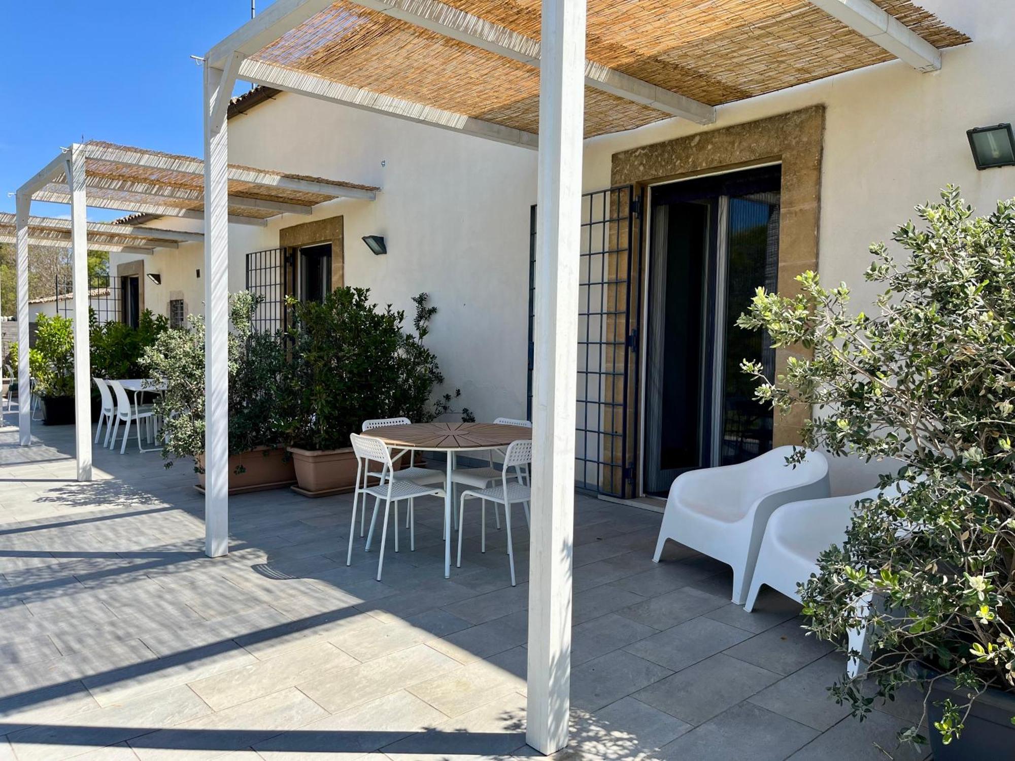 Dimora Di Dante Bed & Breakfast Chiaramonte Gulfi Ngoại thất bức ảnh