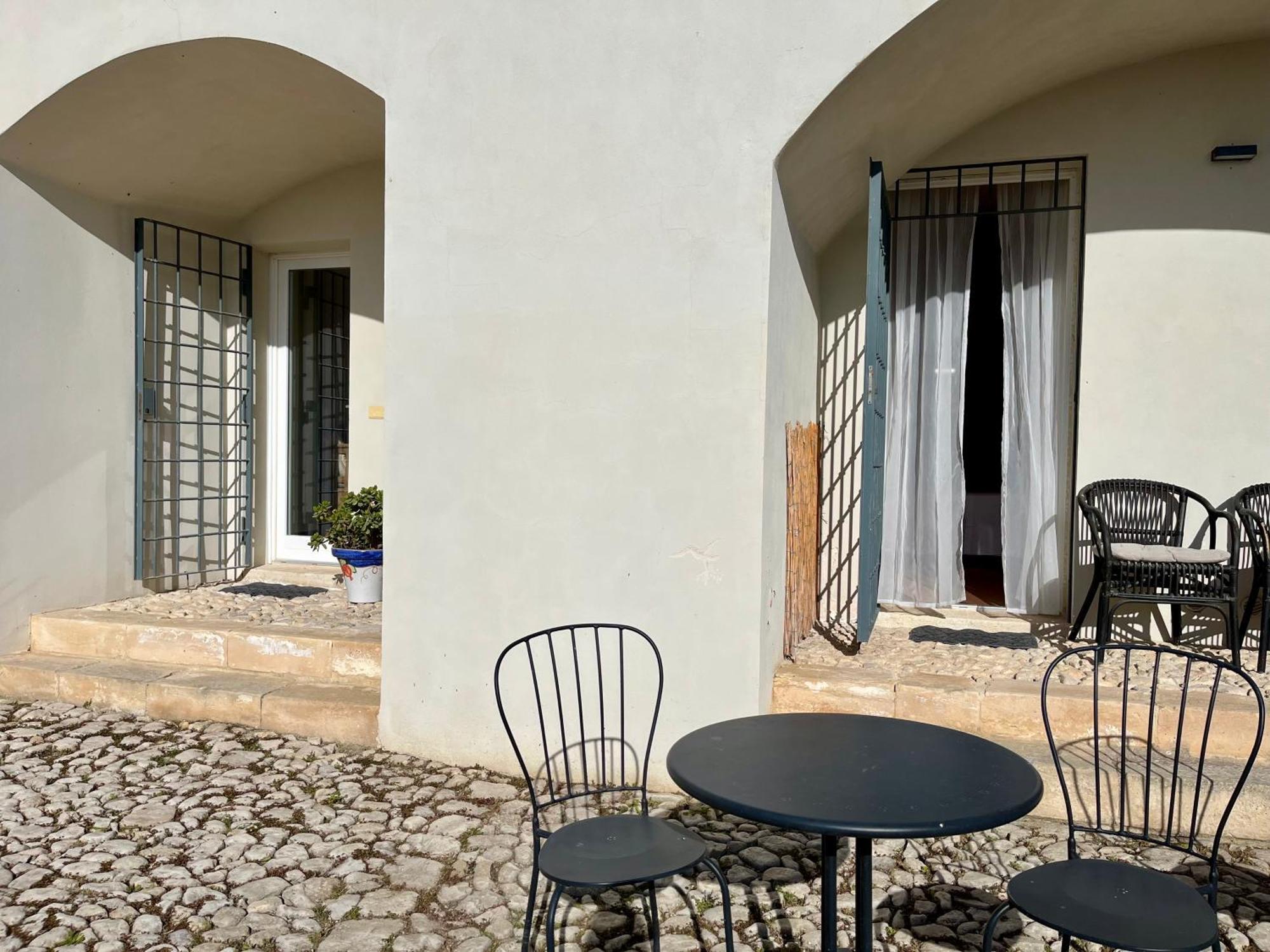 Dimora Di Dante Bed & Breakfast Chiaramonte Gulfi Ngoại thất bức ảnh