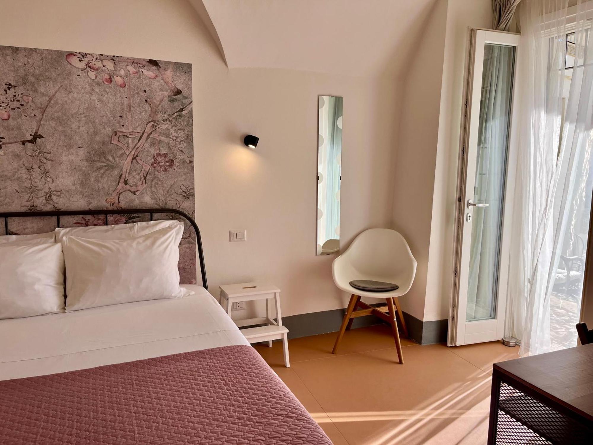 Dimora Di Dante Bed & Breakfast Chiaramonte Gulfi Ngoại thất bức ảnh